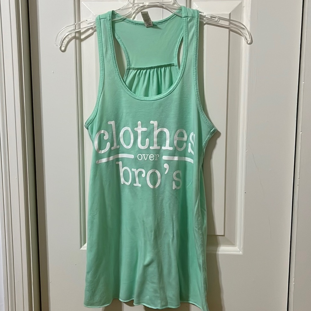 💜4-for-$20💜 Clothes Over Bros Tank